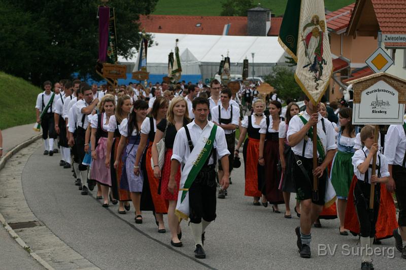 171 Kirchenzug.JPG